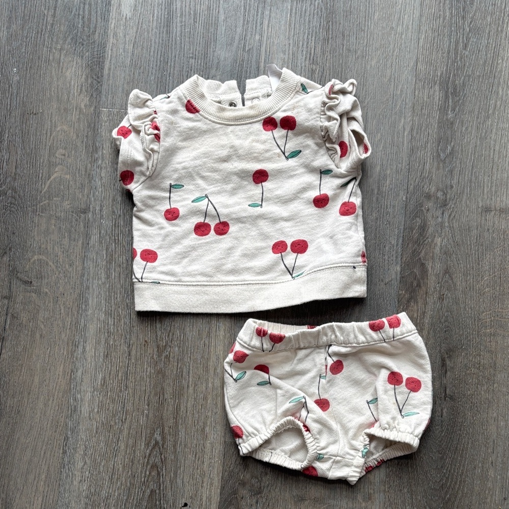 Carter's Cherry Print Diaper Cover Set Size 6 months